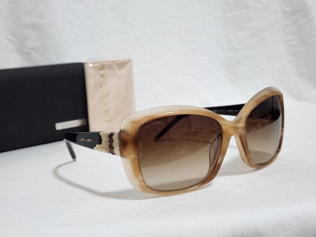 正規レア ブルガリ セルペンティ ロゴ ラグジュアリースネーク ジュエリーサングラス 茶黒 メタルコンビ スネーク可動装飾 付属有 < ブランド  正規レア ブルガリ セルペンティ ロゴ ラグジュアリースネーク ジュエリーサングラス 茶黒 メタルコンビ スネーク可動装飾 付属有 < ブランドの