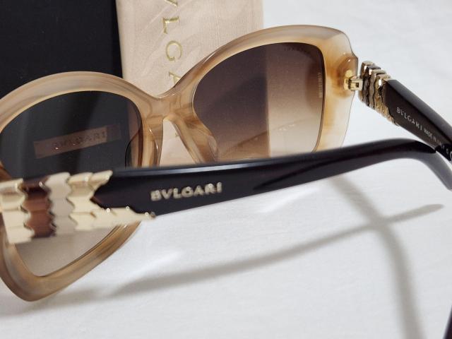 正規レア ブルガリ セルペンティ ロゴ ラグジュアリースネーク ジュエリーサングラス 茶黒 メタルコンビ スネーク可動装飾 付属有 < ブランド  正規レア ブルガリ セルペンティ ロゴ ラグジュアリースネーク ジュエリーサングラス 茶黒 メタルコンビ スネーク可動装飾 付属有 < ブランドの