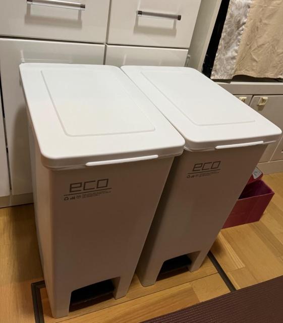 *手を汚さず衛生的★ ペダル式 ゴミ箱 45L 便利 室内用 白 他カラー有 < インテリア/ライフ  *手を汚さず衛生的★ ペダル式 ゴミ箱 45L 便利 室内用 白 他カラー有 < インテリア/ライフの