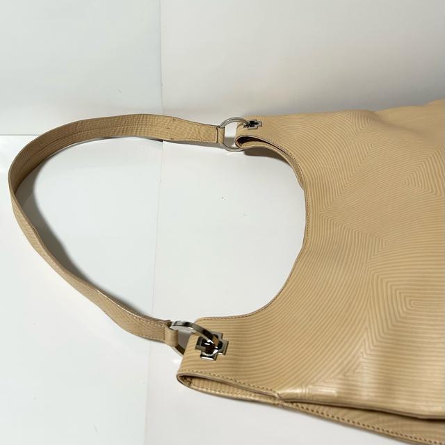 美品 BALLY バリー レザー ワンショルダーバッグ ベージュ < ブランド 美品 BALLY バリー レザー ワンショルダーバッグ ベージュ < ブランドの