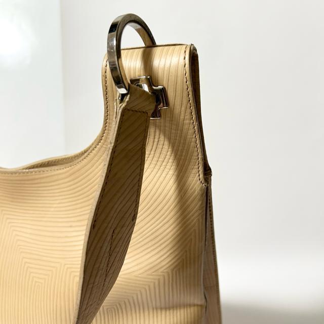 美品 BALLY バリー レザー ワンショルダーバッグ ベージュ < ブランド 美品 BALLY バリー レザー ワンショルダーバッグ ベージュ < ブランドの