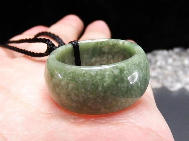 厳選濃い目ひすい指輪ネックレス本翡翠ジェダイト天然石守護五徳 < 女性アクセサリー/時計 厳選濃い目ひすい指輪ネックレス本翡翠ジェダイト天然石守護五徳 < 女性アクセサリー/時計の