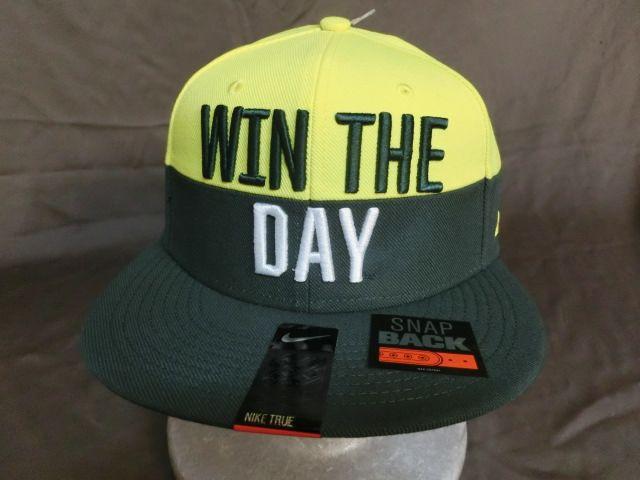 ナイキ製 オレゴン大学ダックス【WIN THE DAY】【O】ロゴ刺繍CAP < レジャー/スポーツ  ナイキ製 オレゴン大学ダックス【WIN THE DAY】【O】ロゴ刺繍CAP  < レジャー/スポーツの