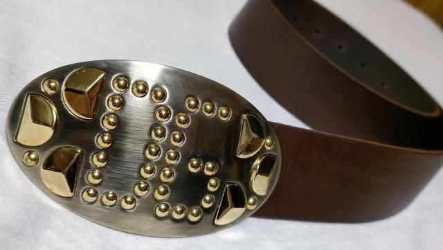 正規新古レア ドルチェ&ガッバーナ D&G スタッズロゴ オーバルバックル レザーベルト茶 90 ロックアート エクストララージL < ブランド  正規新古レア ドルチェ&ガッバーナ D&G スタッズロゴ オーバルバックル レザーベルト茶 90 ロックアート エクストララージL < ブランドの