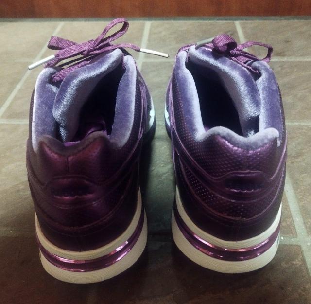 Reebok リーボック イージートーン 2009年初代モデル 23cm < ブランド  Reebok リーボック イージートーン 2009年初代モデル 23cm < ブランドの