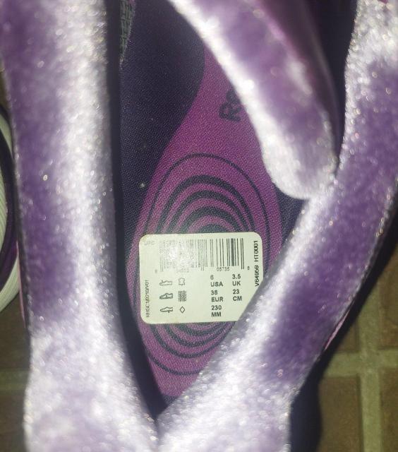 Reebok リーボック イージートーン 2009年初代モデル 23cm < ブランド  Reebok リーボック イージートーン 2009年初代モデル 23cm < ブランドの