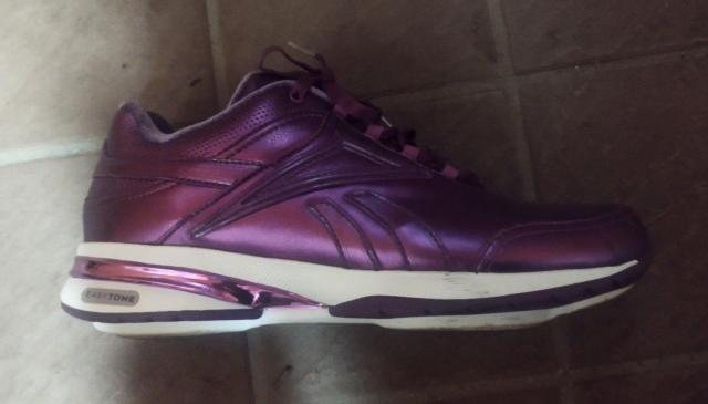 Reebok リーボック イージートーン 2009年初代モデル 23cm < ブランド  Reebok リーボック イージートーン 2009年初代モデル 23cm < ブランドの