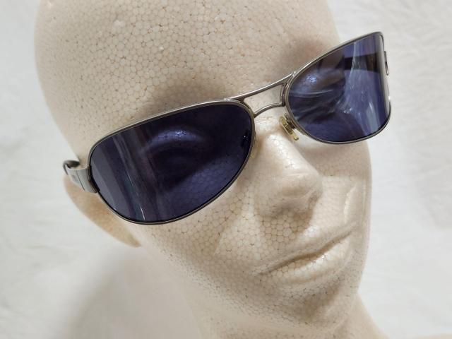 正規 新古 レア アルマーニ メタルコンビ 軽量 サングラス 青系黒 イーグルアイコン EA エンブレムロゴ グラマラスアイウェア < ブランド  正規 新古 レア アルマーニ メタルコンビ 軽量 サングラス 青系黒 イーグルアイコン EA エンブレムロゴ グラマラスアイウェア < ブランドの