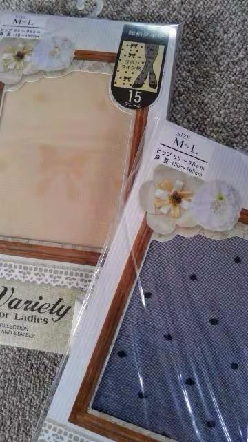 2枚セット!M-Lサイズ15デニール!黒ドッド柄and肌色リボンライン柄!ストッキング!セット! < 女性ファッション  2枚セット!M-Lサイズ15デニール!黒ドッド柄and肌色リボンライン柄!ストッキング!セット!  < 女性ファッションの