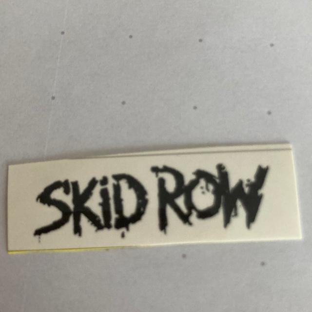 80年代当時物 スキッド・ロウ /  ロゴステッカー SKID ROW ハードロック ヘヴィメタル < CD/DVD/ビデオ  80年代当時物 スキッド・ロウ /  ロゴステッカー SKID ROW ハードロック ヘヴィメタル  < CD/DVD/ビデオの