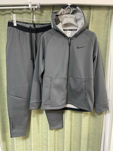 ナイキ NIKE プロ Pro Therma-FITメンズ フルジップ フーデッド ジャケット サイズL グレー 上下セット < ブランド ナイキ NIKE プロ Pro Therma-FITメンズ フルジップ フーデッド ジャケット サイズL グレー 上下セット < ブランドの