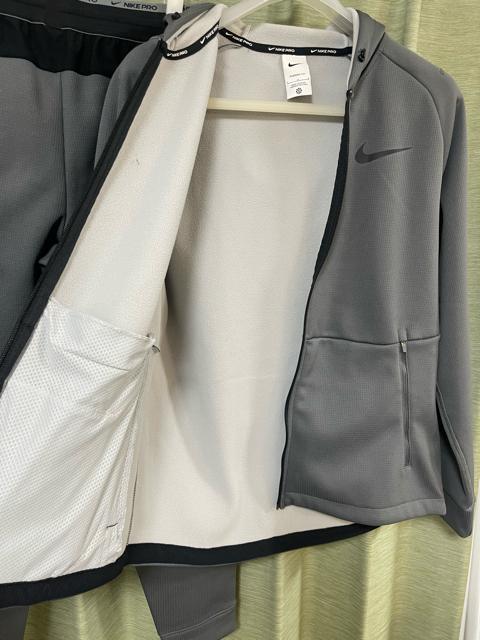 ナイキ NIKE プロ Pro Therma-FITメンズ フルジップ フーデッド ジャケット サイズL グレー 上下セット < ブランド ナイキ NIKE プロ Pro Therma-FITメンズ フルジップ フーデッド ジャケット サイズL グレー 上下セット < ブランドの