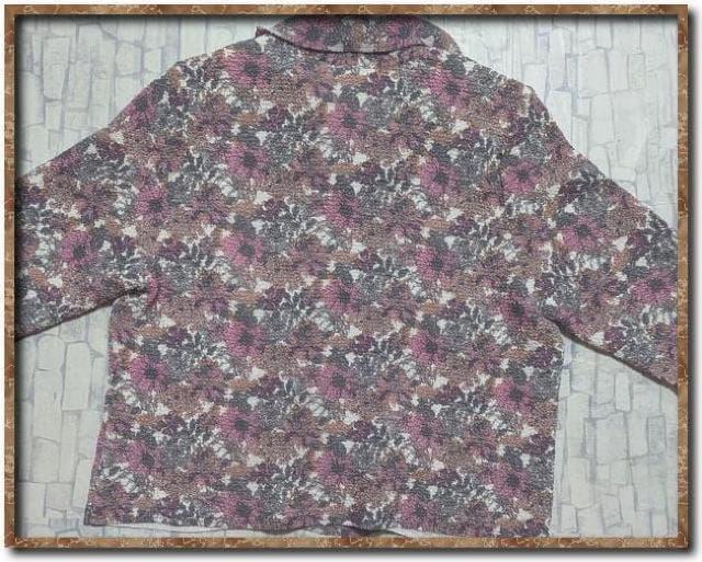 バンベール ちりめん加工7分袖ジャケット 白系 < 女性ファッション バンベール ちりめん加工7分袖ジャケット 白系 < 女性ファッションの