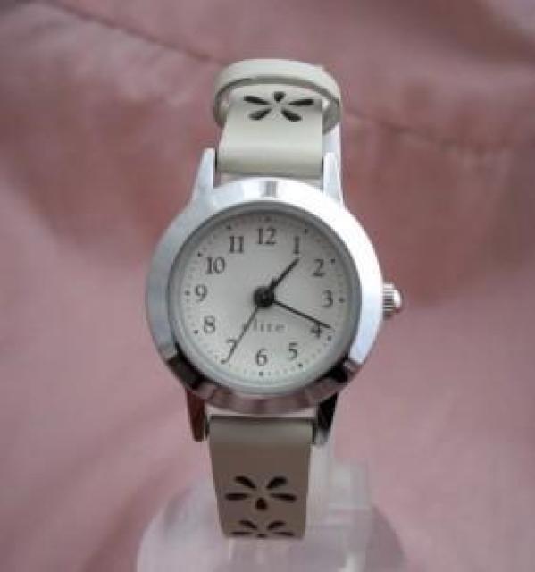 �J�b�g�x���g�E�H�b�`WH�[���f�B�[�X�r���v �� �����A�N�Z�T���[/���v�� 