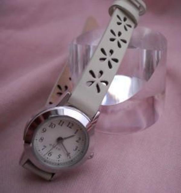 �J�b�g�x���g�E�H�b�`WH�[���f�B�[�X�r���v �� �����A�N�Z�T���[/���v�� 