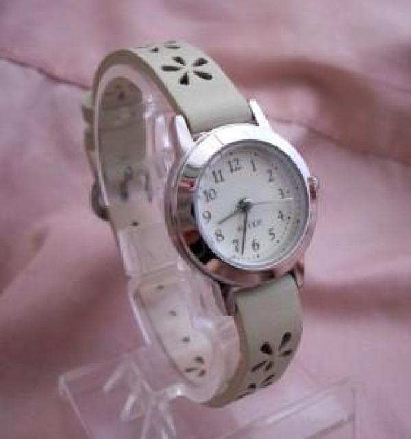 �J�b�g�x���g�E�H�b�`WH�[���f�B�[�X�r���v �� �����A�N�Z�T���[/���v�� 