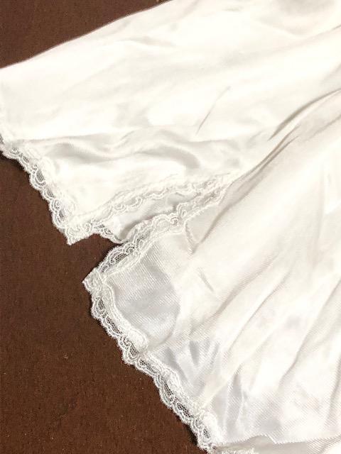 新品〈Wacoal〉ワコール(キャミソール)ホワイト(サイズ80) < 女性ファッション  新品〈Wacoal〉ワコール(キャミソール)ホワイト(サイズ80) < 女性ファッションの