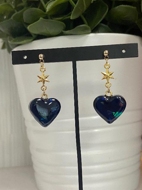 ハンドメイド レジン ハートピアス ブラック < 女性ファッション  ハンドメイド レジン ハートピアス ブラック < 女性ファッションの