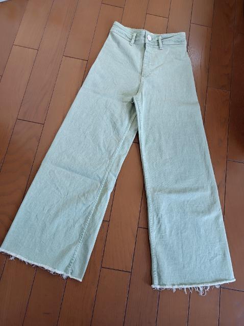ZARA ★ペパーミントグリーン★素敵色バギーパンツ★新品同様★美脚脚長履き心地抜群★ストレッチ★ザラ★嬉しくな素敵色★お得に★ < 女性ファッション  ZARA ★ペパーミントグリーン★素敵色バギーパンツ★新品同様★美脚脚長履き心地抜群★ストレッチ★ザラ★嬉しくな素敵色★お得に★  < 女性ファッションの