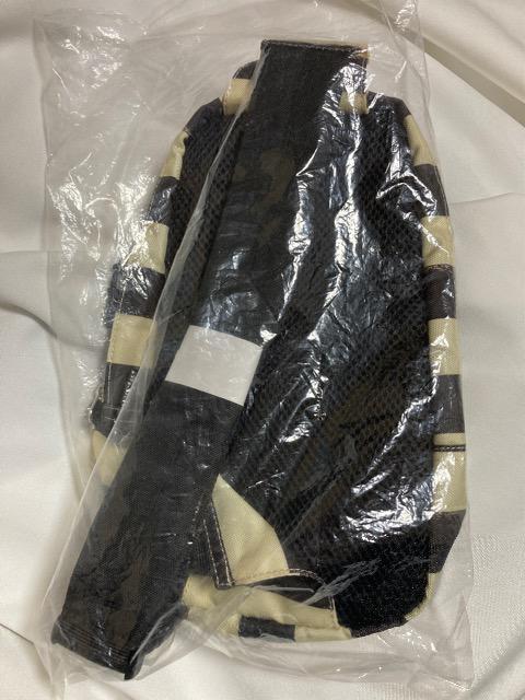 ビームス BEAMS ジョージア 缶コーヒー ボディバッグ ボーダー 白 黒 < ブランド  ビームス BEAMS ジョージア 缶コーヒー ボディバッグ ボーダー 白 黒 < ブランドの