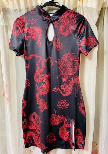 チャイナ風ボディコンドレス ストレッチあり Sサイズ  新品、未使用 < 女性ファッション  チャイナ風ボディコンドレス ストレッチあり Sサイズ  新品、未使用 < 女性ファッションの