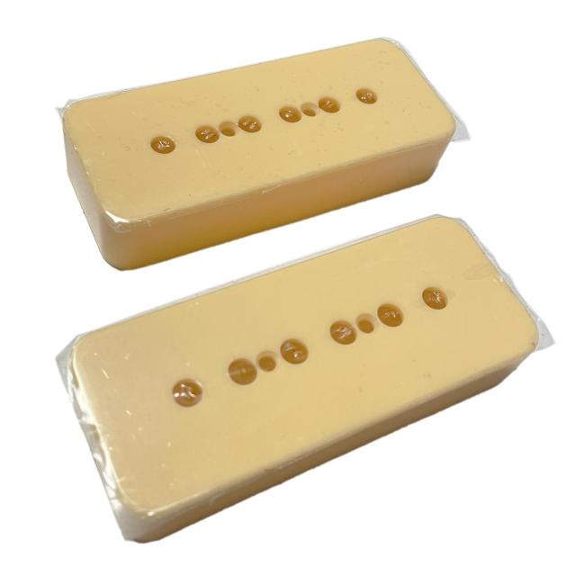 P-90用 ソープバー ピックアップカバー クリーム < ホビー  P-90用 ソープバー ピックアップカバー クリーム  < ホビーの