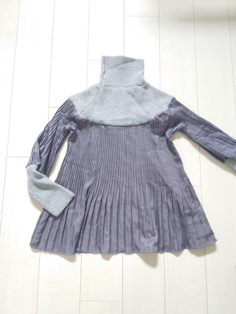 異素材切替ハイネックニットプリーツブラウス < 女性ファッション  異素材切替ハイネックニットプリーツブラウス < 女性ファッションの