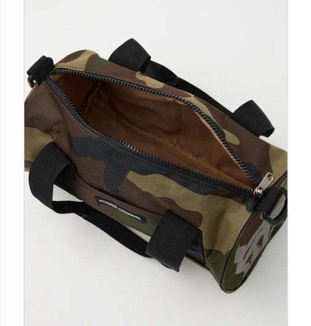 ���f�I�N���E���Y�� ���[���{�X�g���X�V�����_�[�o�b�O �� �u�����h�� 