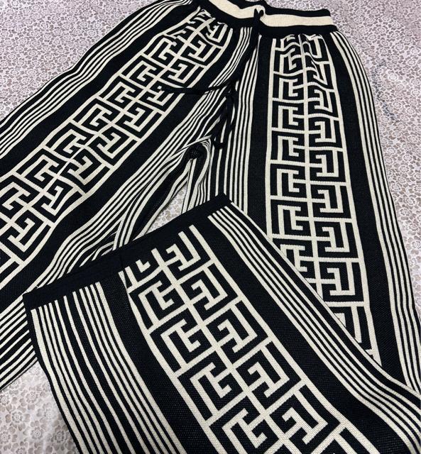 �Z�b�g�A�b�v�@�j�b�g�p�[�J�[�@�j�b�g�K�E�`���p���c  �㉺�Z�b�g�@�o�C�J���[  �傫���T�C�Y �� �����t�@�b�V������ 