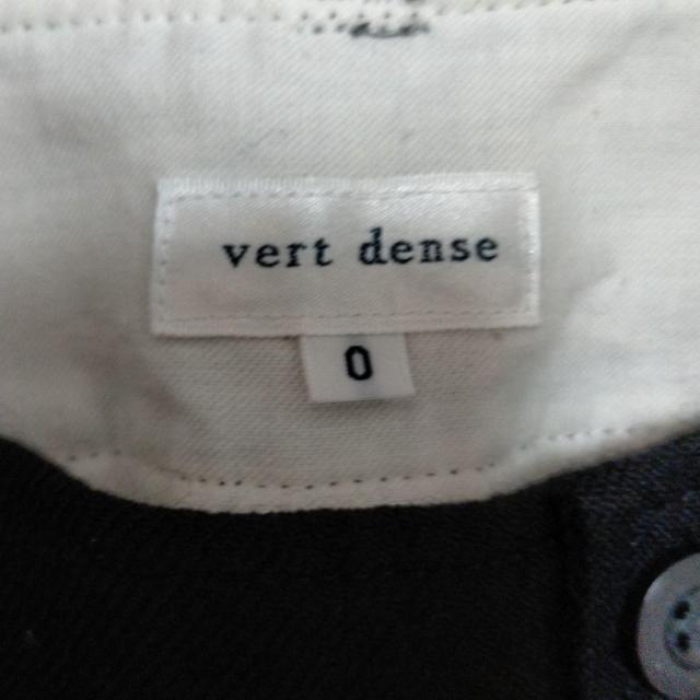 Vert Denseレディースハーフパンツ ウール100% < 女性ファッション  Vert Denseレディースハーフパンツ ウール100% < 女性ファッションの