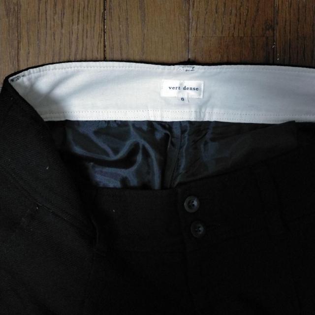 Vert Denseレディースハーフパンツ ウール100% < 女性ファッション  Vert Denseレディースハーフパンツ ウール100% < 女性ファッションの