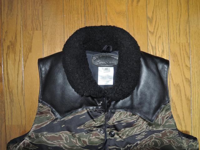 美中古 HYSTERIC GLAMOUR ヒステリックグラマー × ロッキーマウンテン 迷彩柄 ダウン ベスト S36 カモ < ブランド  美中古 HYSTERIC GLAMOUR ヒステリックグラマー × ロッキーマウンテン 迷彩柄 ダウン ベスト S36 カモ < ブランドの