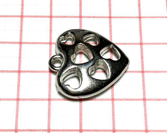 225 銀色のハート穴あきペンダントトップ 5個入り ◯ < ペット/手芸/園芸 225 銀色のハート穴あきペンダントトップ 5個入り ◯ < ペット/手芸/園芸の