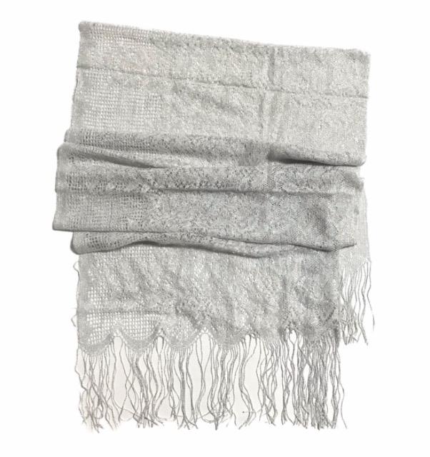 パーティー結婚式キラキラストール〓シルバーラメレース〓美品 < 女性ファッション パーティー結婚式キラキラストール〓シルバーラメレース〓美品 < 女性ファッションの