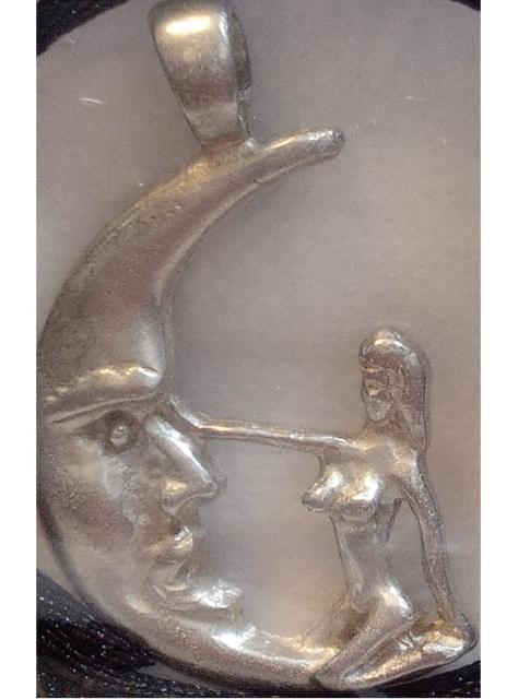 AzureGreen: Crescent Moon Woman pendant < 女性アクセサリー/時計  AzureGreen: Crescent Moon Woman pendant  < 女性アクセサリー/時計の