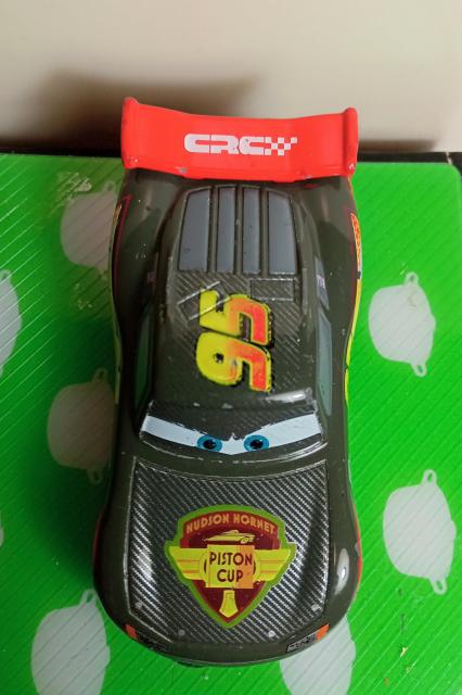 トミカディズニーカズライトニングマックイーン(カーボンレーサータイプ) < ホビー  トミカディズニーカズライトニングマックイーン(カーボンレーサータイプ) < ホビーの