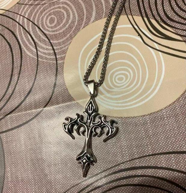 十字架 ネックレス シルバー クロス アンティーク レトロ Y2K < 男性アクセサリー/時計 十字架 ネックレス シルバー クロス アンティーク レトロ Y2K < 男性アクセサリー/時計の