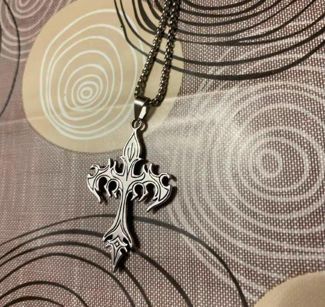 十字架 ネックレス シルバー クロス アンティーク レトロ Y2K < 男性アクセサリー/時計 十字架 ネックレス シルバー クロス アンティーク レトロ Y2K < 男性アクセサリー/時計の