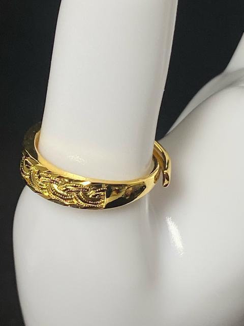 【赤金】和柄 彫金 地金リング 18KGP? 豪華 繊細彫り 指輪 フリーサイズ メンズ レディース ゴールド 美品 < 女性アクセサリー/時計 【赤金】和柄 彫金 地金リング 18KGP? 豪華 繊細彫り 指輪 フリーサイズ メンズ レディース ゴールド 美品 < 女性アクセサリー/時計の