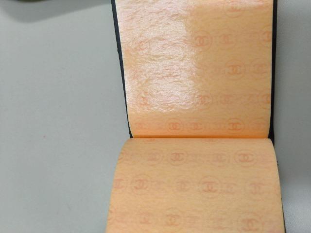 CHANEL シャネル 手鏡あぶらとり紙セット ロゴ入り入れ物つき その他 < 香水/コスメ/ネイル CHANEL シャネル 手鏡あぶらとり紙セット ロゴ入り入れ物つき その他 < 香水/コスメ/ネイルの