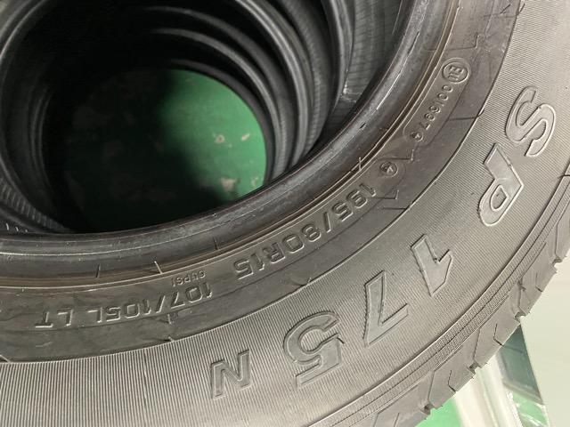 7071632)激安バリ溝国産中古タイヤ4本セット195/80R15LT107/105送料無料 < 自動車/バイク 7071632)激安バリ溝国産中古タイヤ4本セット195/80R15LT107/105送料無料 < 自動車/バイク