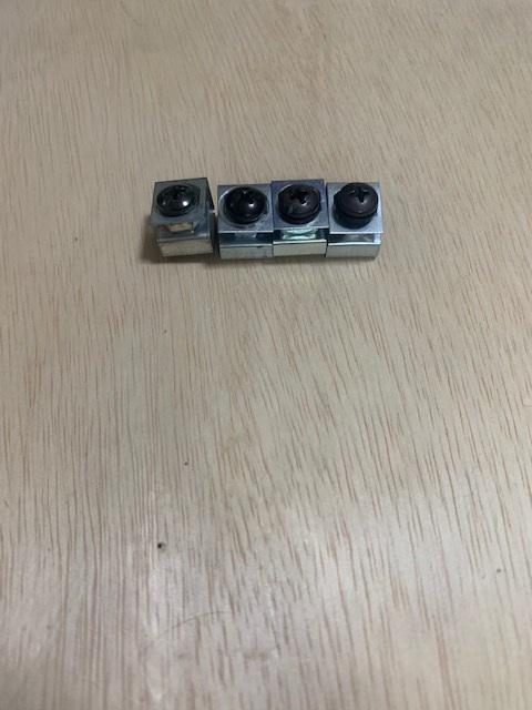 SKB ラックマウント用ボルト+ナット1U分4個 中古品 < ホビー  SKB ラックマウント用ボルト+ナット1U分4個 中古品  < ホビーの