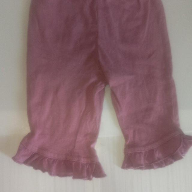 裾フリルが可愛いムラサキ?ピンク?のハーフパンツ サイズ90 送料無料 < キッズ/ベビー  裾フリルが可愛いムラサキ?ピンク?のハーフパンツ サイズ90 送料無料 < キッズ/ベビーの