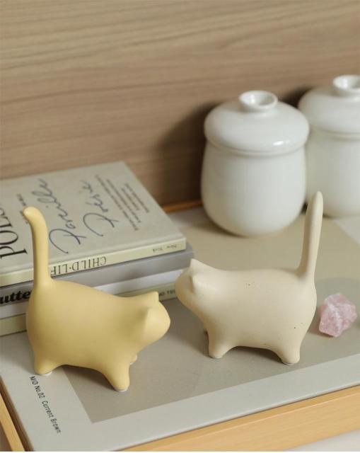 陶器猫 オブジェ 猫フォルム 置物 小タイプ リビング 人気デザイン < インテリア/ライフ 陶器猫 オブジェ 猫フォルム 置物 小タイプ リビング 人気デザイン < インテリア/ライフの