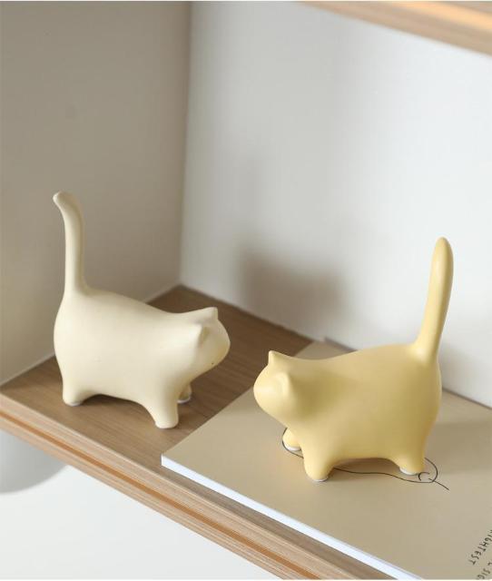 陶器猫 オブジェ 猫フォルム 置物 小タイプ リビング 人気デザイン < インテリア/ライフ 陶器猫 オブジェ 猫フォルム 置物 小タイプ リビング 人気デザイン < インテリア/ライフの