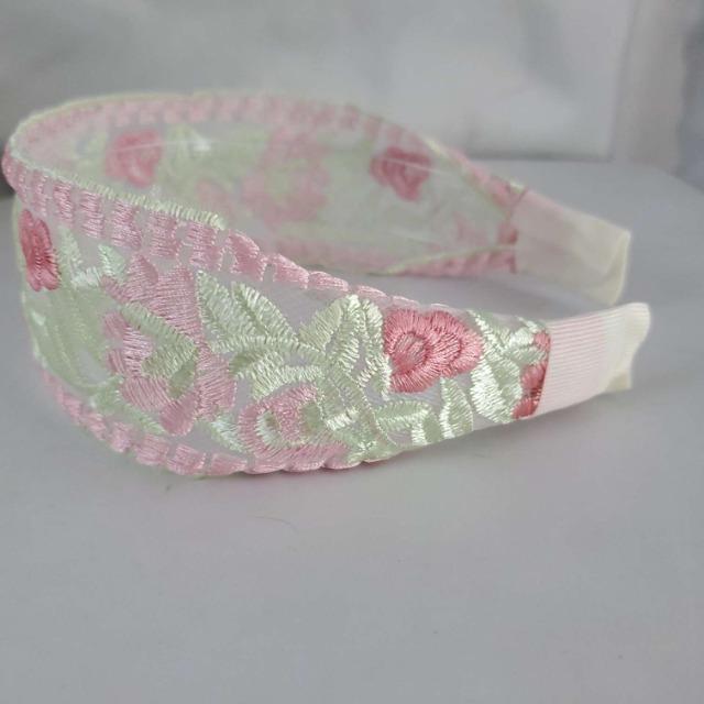 A★エスニックスタイル!花デザイン刺繍ワイドカチューシャ★ < 女性アクセサリー/時計 A★エスニックスタイル!花デザイン刺繍ワイドカチューシャ★ < 女性アクセサリー/時計の