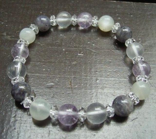 アイオライトxアメジストxミルキークォーツxムーンストーン < 女性アクセサリー/時計  アイオライトxアメジストxミルキークォーツxムーンストーン  < 女性アクセサリー/時計の