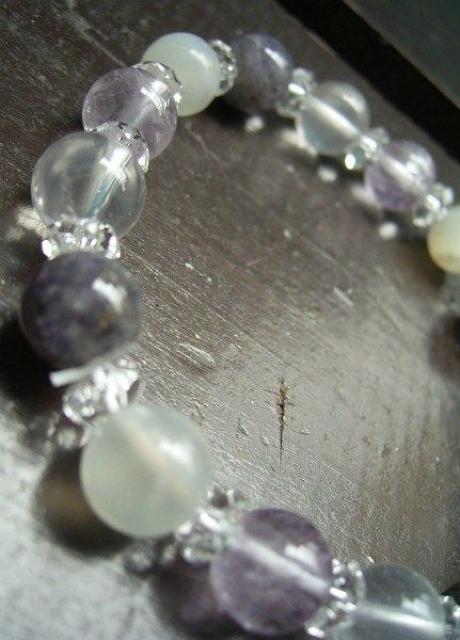 アイオライトxアメジストxミルキークォーツxムーンストーン < 女性アクセサリー/時計  アイオライトxアメジストxミルキークォーツxムーンストーン < 女性アクセサリー/時計の