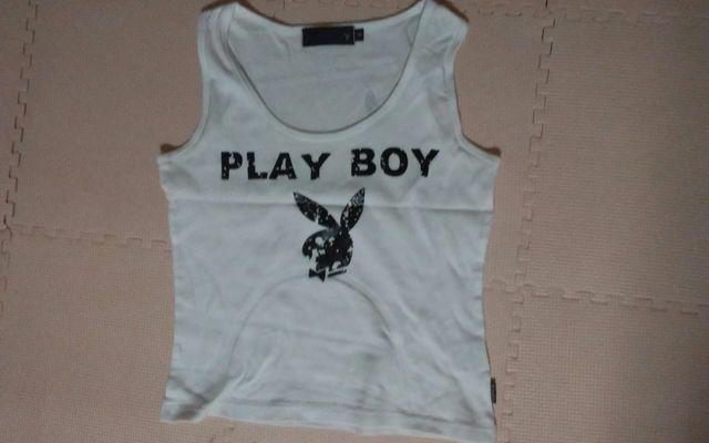 PLAY BOY Mサイズ 美品 ノースリーブ 白 < 女性ファッション  PLAY BOY Mサイズ 美品 ノースリーブ 白  < 女性ファッションの