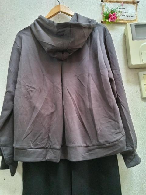 3Lモカ光沢ショートパーカー < 女性ファッション 3Lモカ光沢ショートパーカー < 女性ファッションの